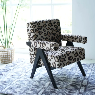 Cow Print Accent Chair  Tufted - Commercial Fabric Printing recension och pris